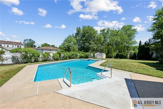 56 Whitehall Road, Trenton, NJ 08690