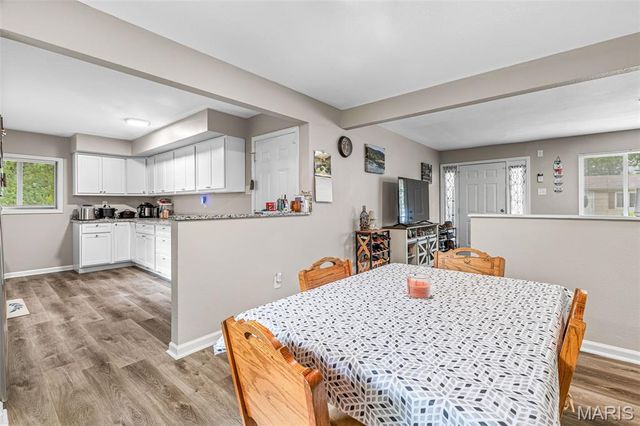 200 Meinhardt Drive, Fenton, MO 63026