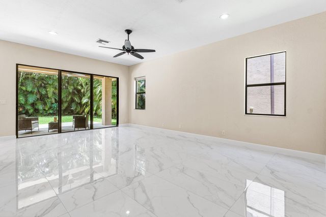 10293 Medicis, Wellington, FL 33449