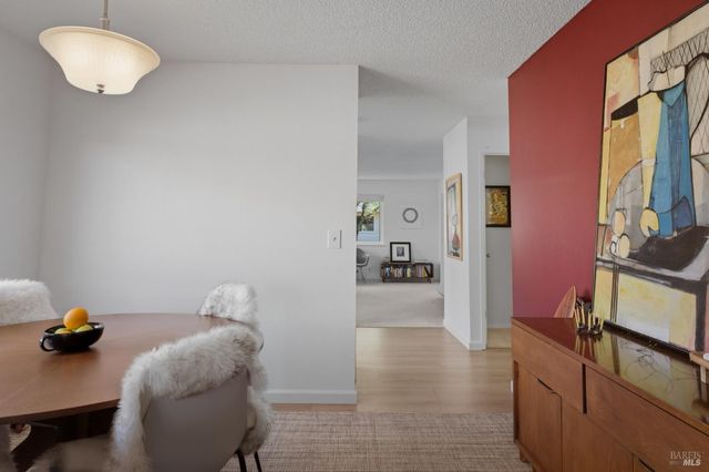 43 Aspen Meadows Cir, Santa Rosa, CA 95409