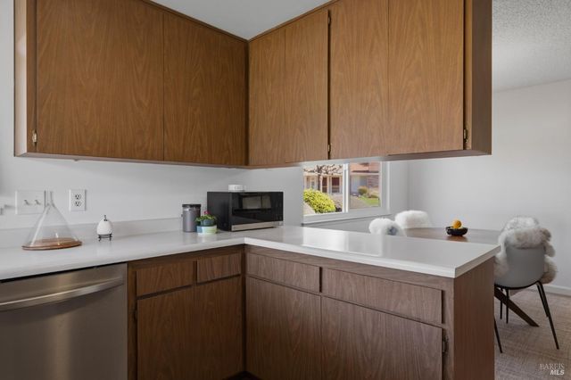 43 Aspen Meadows Cir, Santa Rosa, CA 95409