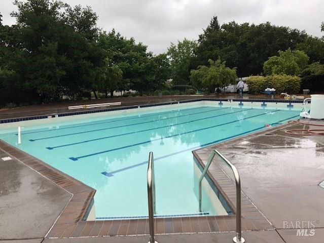 43 Aspen Meadows Cir, Santa Rosa, CA 95409