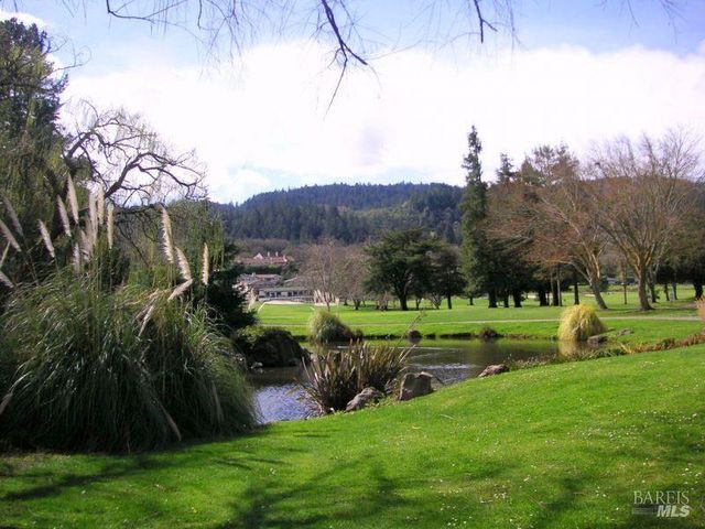 43 Aspen Meadows Cir, Santa Rosa, CA 95409