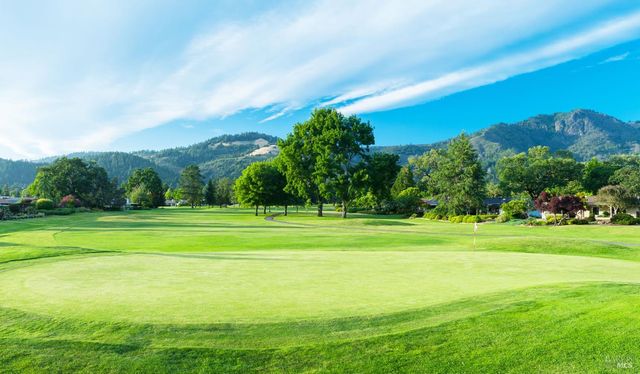 43 Aspen Meadows Cir, Santa Rosa, CA 95409