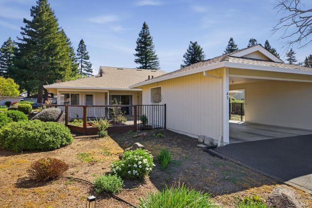 43 Aspen Meadows Cir, Santa Rosa, CA 95409