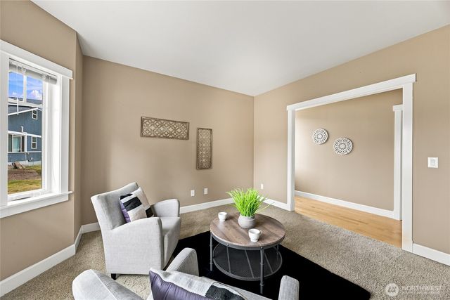 5601 48th Avenue E, Tacoma, WA 98443