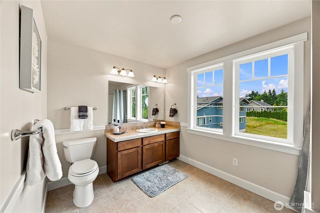 5601 48th Avenue E, Tacoma, WA 98443