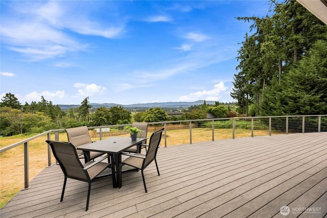 5601 48th Avenue E, Tacoma, WA 98443