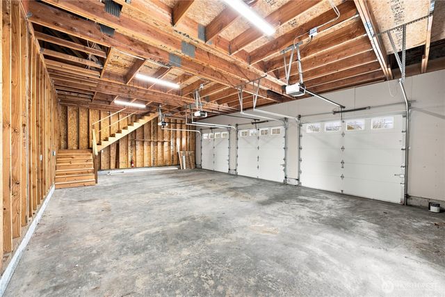 5601 48th Avenue E, Tacoma, WA 98443