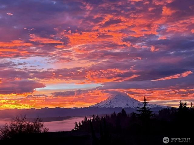 5601 48th Avenue E, Tacoma, WA 98443