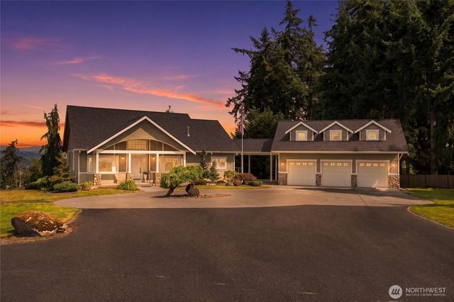 5601 48th Avenue E, Tacoma, WA 98443