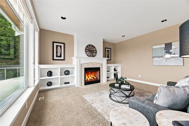 5601 48th Avenue E, Tacoma, WA 98443