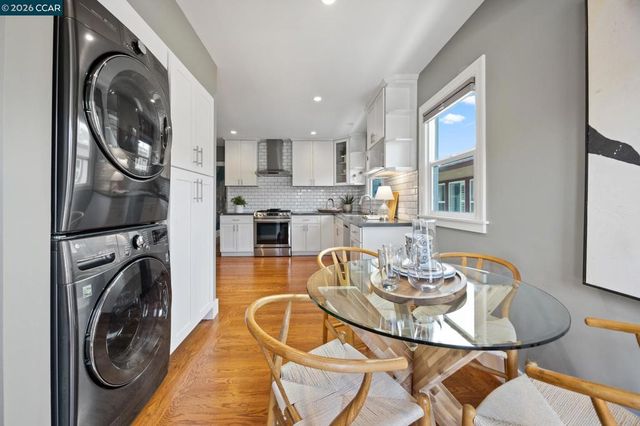 628 Poirier St, Oakland, CA 94609
