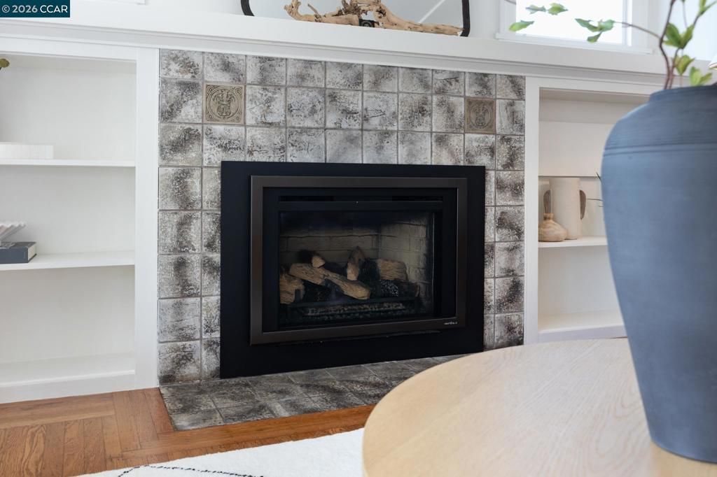 Image 12 of property listing at 628 Poirier St, Oakland, CA 94609