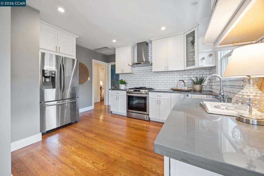 Image 28 of property listing at 628 Poirier St, Oakland, CA 94609