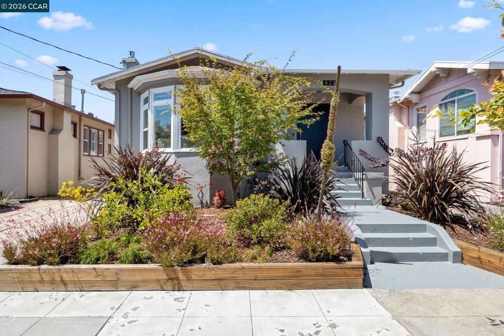 Image 59 of property listing at 628 Poirier St, Oakland, CA 94609