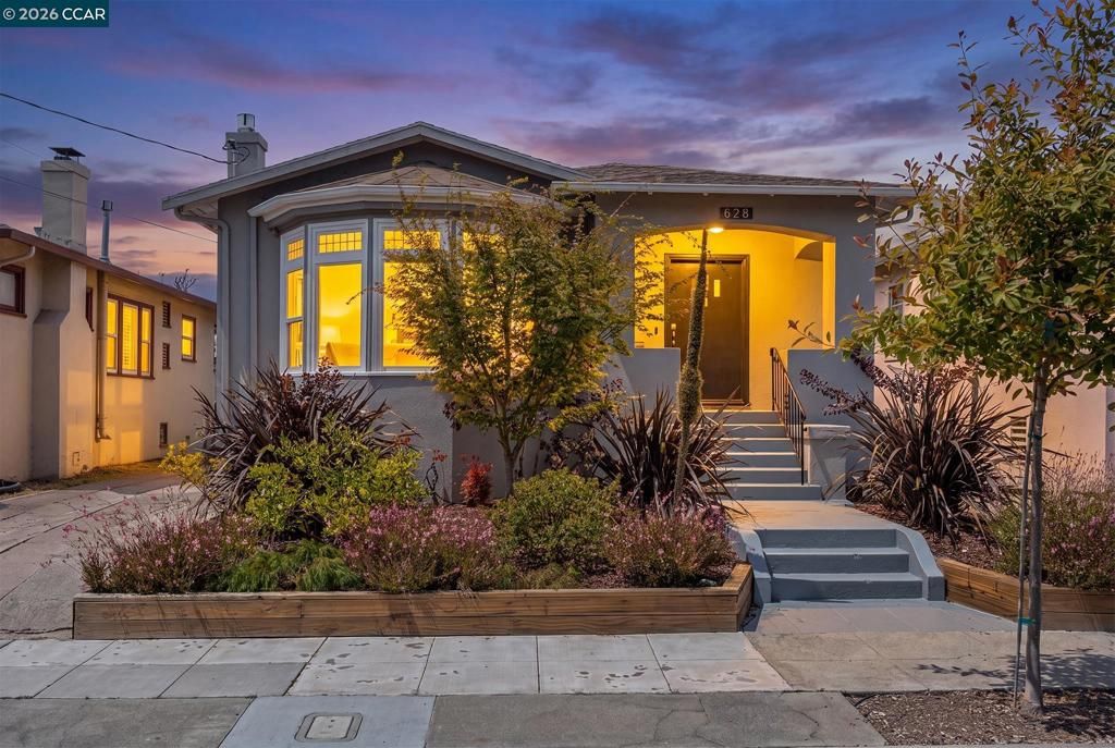 Image 67 of property listing at 628 Poirier St, Oakland, CA 94609