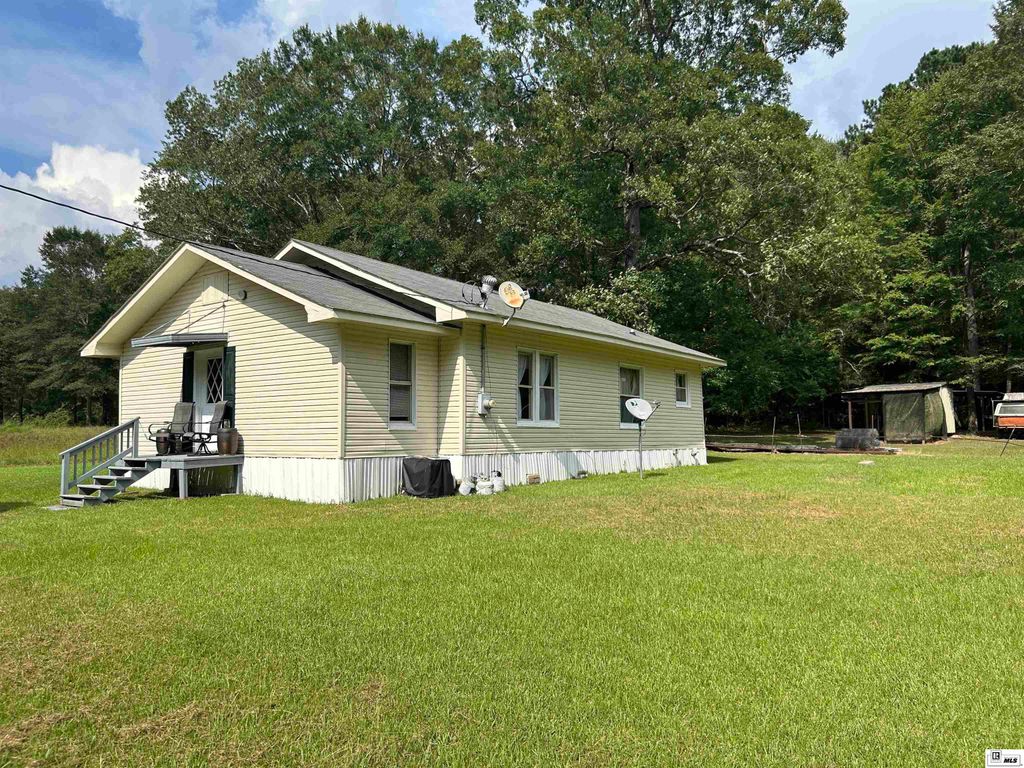200 ROSELAWN DRIVE, Marion, LA 71260