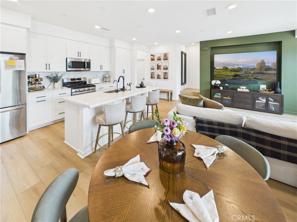 17952 Seaglass Drive, Huntington Beach, CA 92647 — exterior