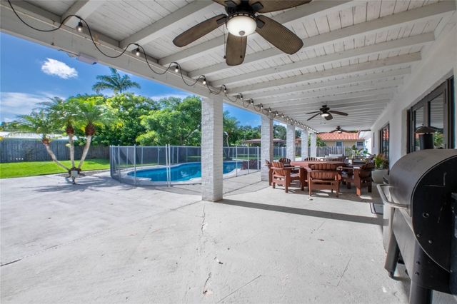 16670 SW 90th Avenue, Palmetto Bay, FL 33157