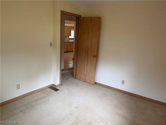 2821 Trabar Drive, Willoughby Hills, OH 44092