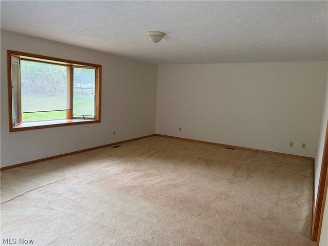 2821 Trabar Drive, Willoughby Hills, OH 44092