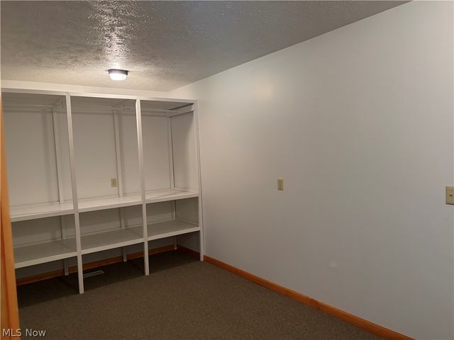 2821 Trabar Drive, Willoughby Hills, OH 44092