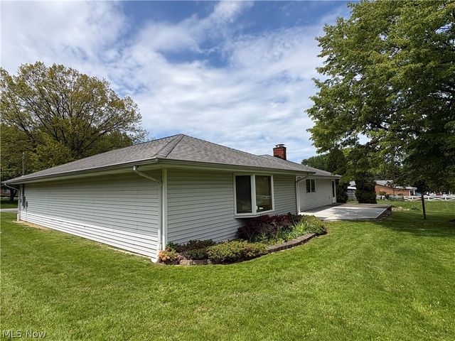2821 Trabar Drive, Willoughby Hills, OH 44092