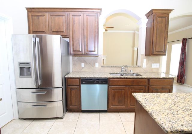 2309 Shadow Canyon Court, Pearland, TX 77584