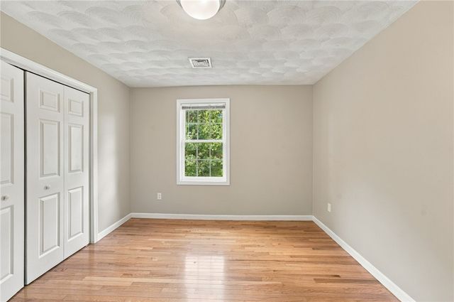 394 Westmoreland Lane, North Kingstown, RI 02874