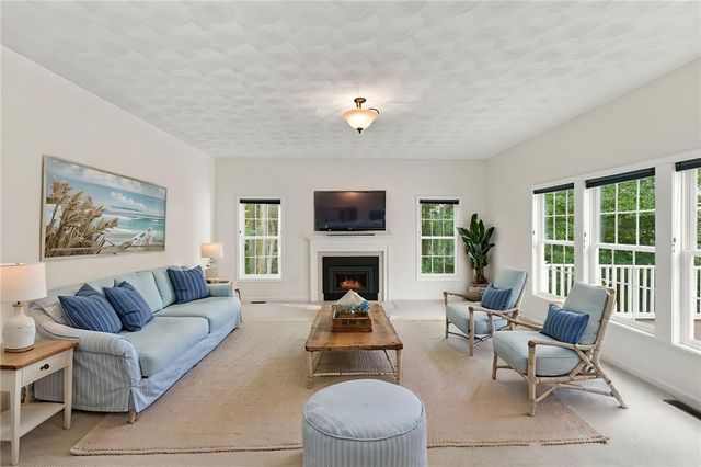 394 Westmoreland Lane, North Kingstown, RI 02874