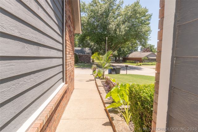 8920 S Braden Avenue, Tulsa, OK 74137