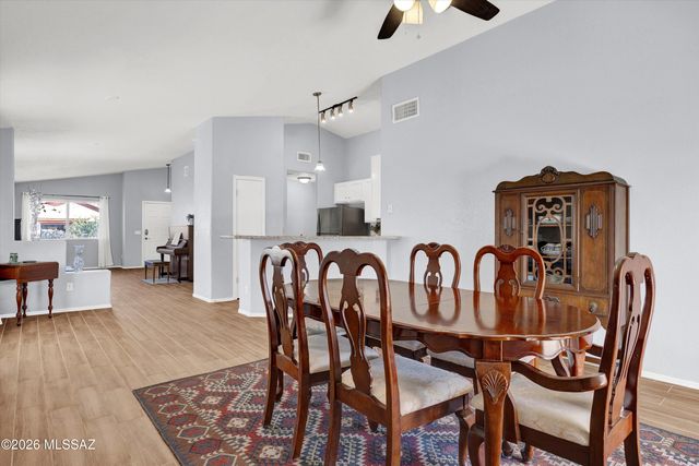 7757 S Precious Opal Drive, Tucson, AZ 85747