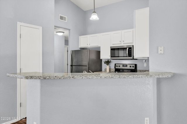 7757 S Precious Opal Drive, Tucson, AZ 85747