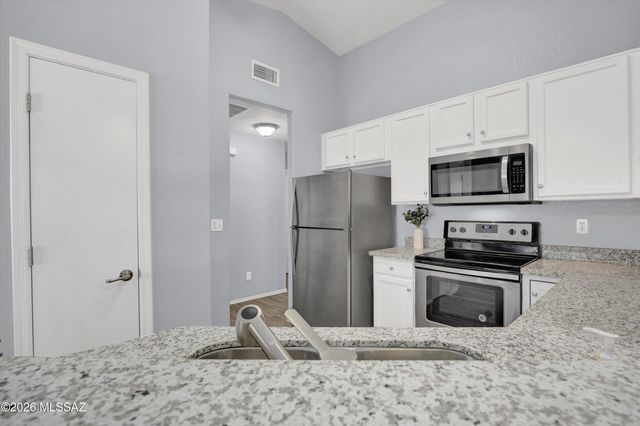 7757 S Precious Opal Drive, Tucson, AZ 85747