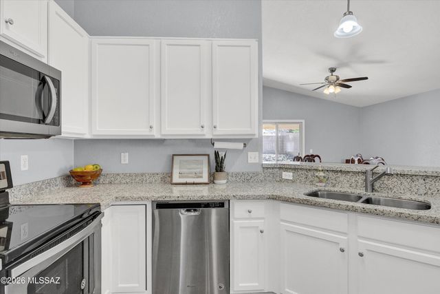 7757 S Precious Opal Drive, Tucson, AZ 85747