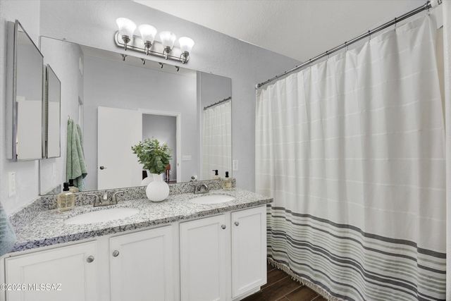 7757 S Precious Opal Drive, Tucson, AZ 85747