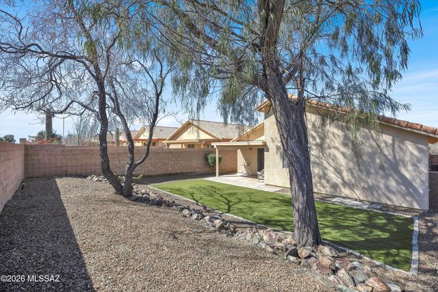 7757 S Precious Opal Drive, Tucson, AZ 85747