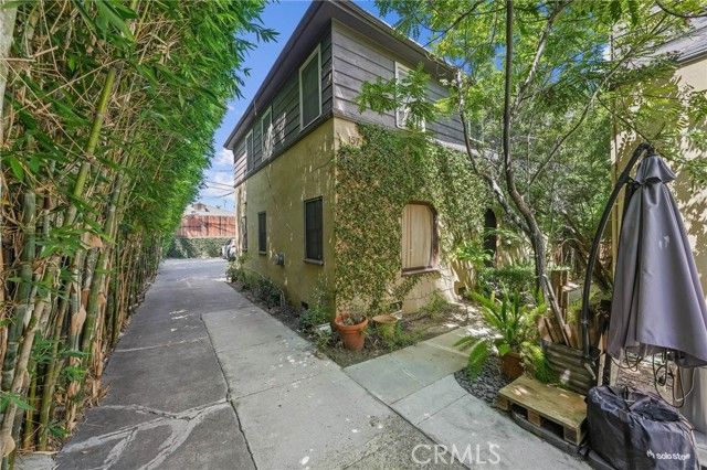 155 S Westmoreland Avenue, Los Angeles, CA 90004