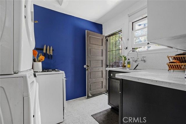 155 S Westmoreland Avenue, Los Angeles, CA 90004