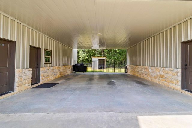 5481 Us Highway 190 W, Livingston, TX 77351