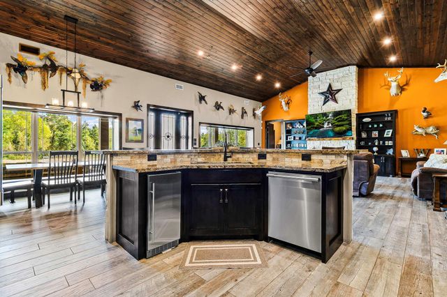 5481 Us Highway 190 W, Livingston, TX 77351