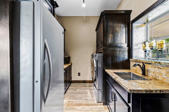 5481 Us Highway 190 W, Livingston, TX 77351