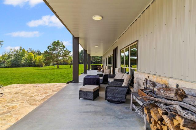 5481 Us Highway 190 W, Livingston, TX 77351