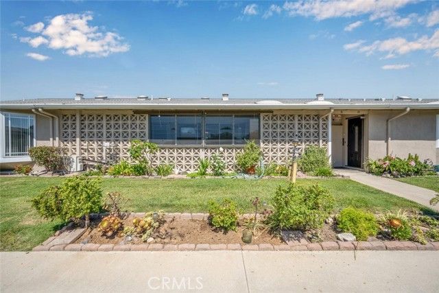 1150 Northwood Road 166E M7, Seal Beach, CA 90740