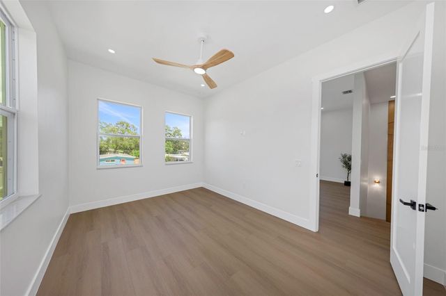 617 FOLSOM STREET S, St Petersburg, FL 33707