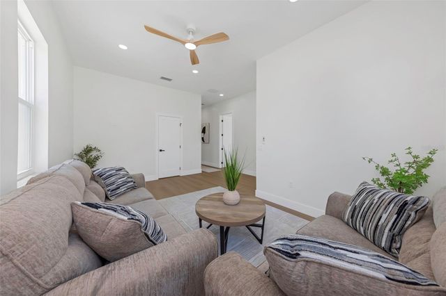 617 FOLSOM STREET S, St Petersburg, FL 33707