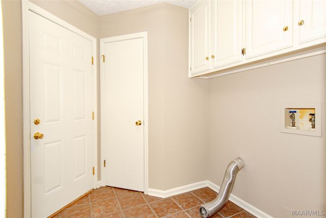 406 Fieldstone Court, Montgomery, AL 36117