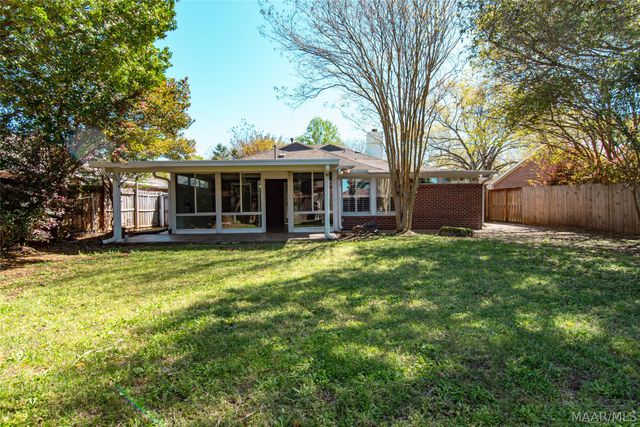 406 Fieldstone Court, Montgomery, AL 36117