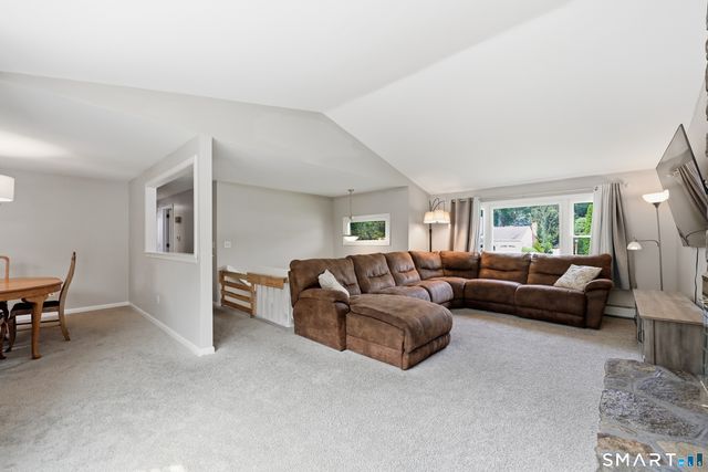 95 Yorktown Road, Southington, CT 06489